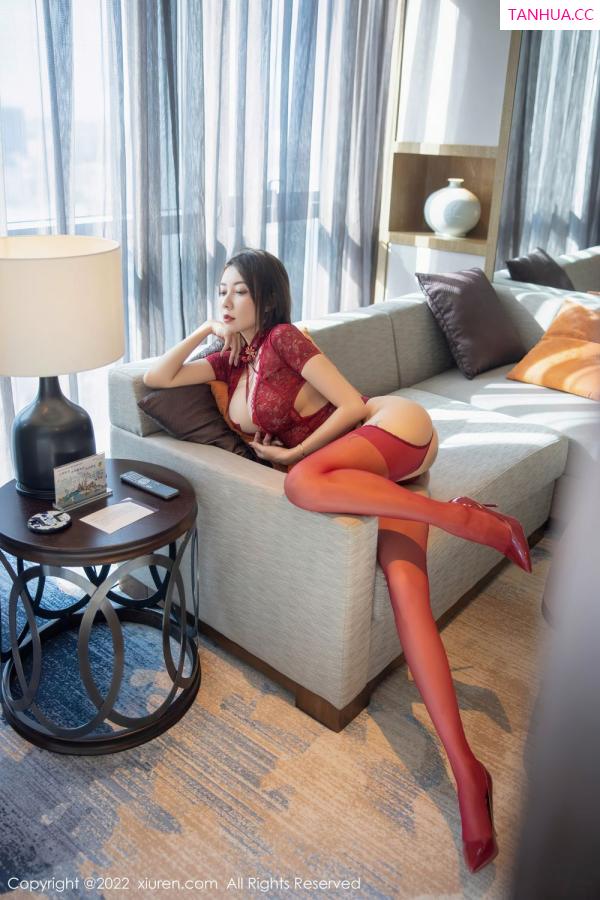闫雪松 松果儿 [XiuRen]高清写真图 2022.09.19 No.5605 果儿Victoria第43张图片